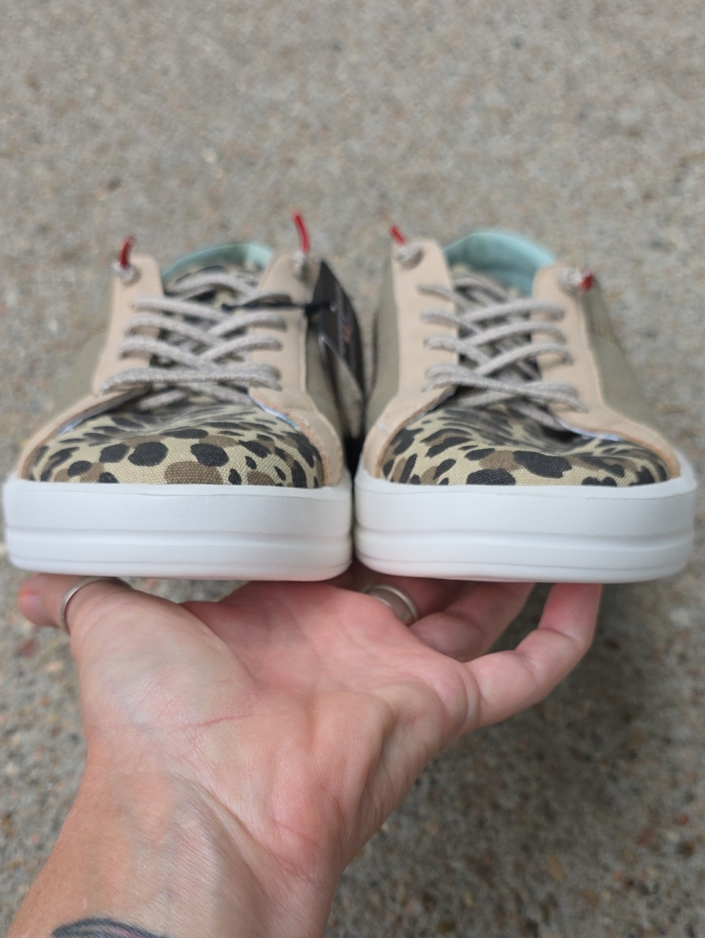 Hey Dude Karina Beige Leopard Light Weight Platform Slip On Sneakers Size 10 - Picture 6 of 11
